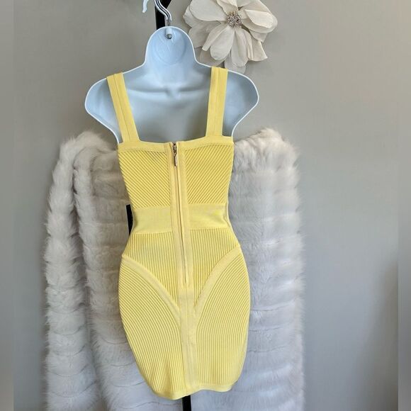 Guess by Marciano NWT Bella Bandage Dress (S) - Picture 14 of 14